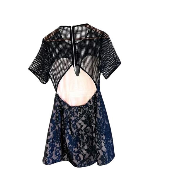 NWT Elliatt Velosity Lace  Formal Cut Out Black Dress Size Small - Picture 7 of 12